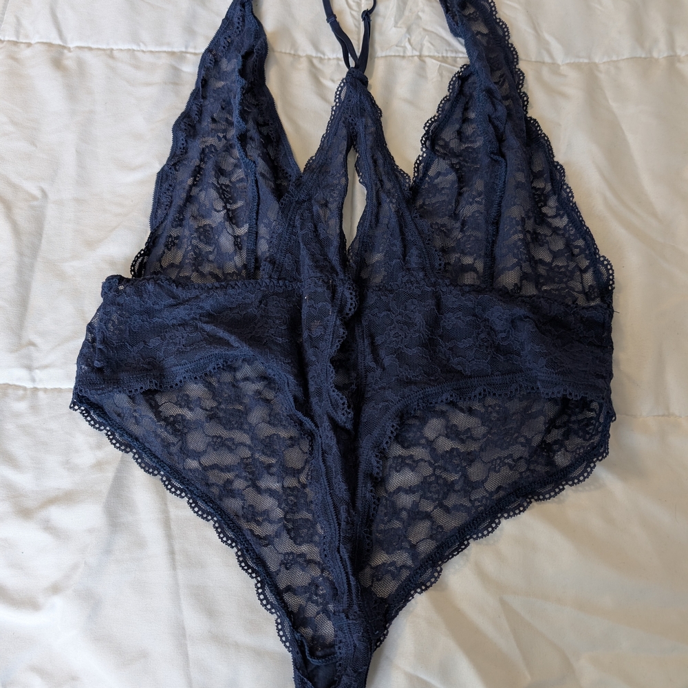 Victoria's Secret Navy Lace Chemise - Picture 2 of 4